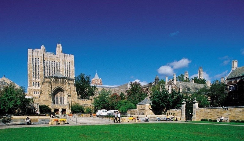 杭州美国留学中介机构怎么选 全面考虑成就正