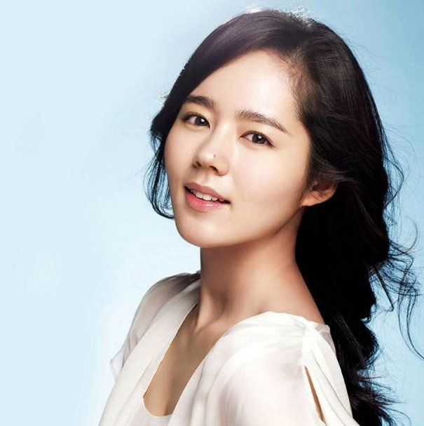 韩佳人产后复出拍19禁韩剧,这么多年,依旧美得