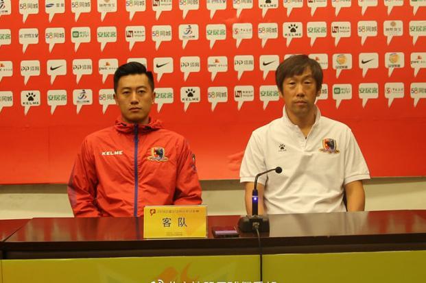 洪波连续斗法卡罗李铁让对方难堪 北京北控5轮