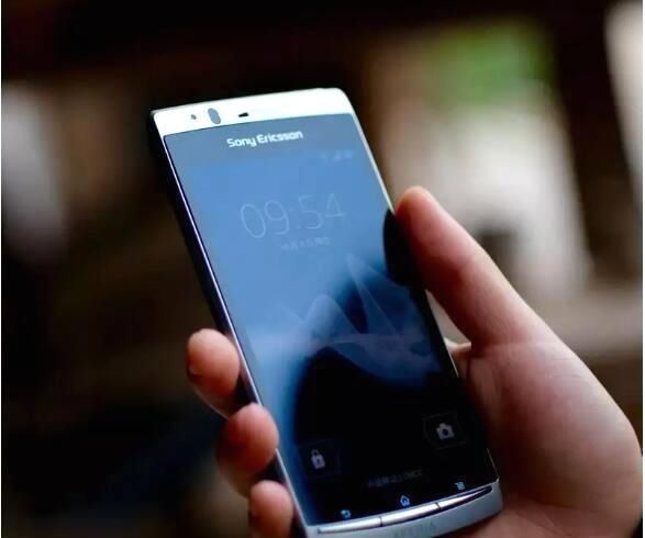 索爱生前最后一款安卓手机,在闲鱼上引发上百