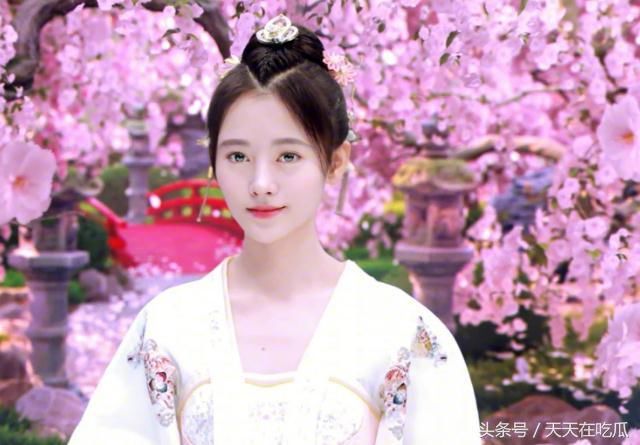 自称身高160的沈月被吴昕打脸,baby赵丽颖也