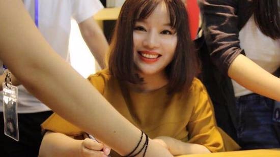 《出身寒门的状元之死》刷屏 一窝咪蒙扑面而来