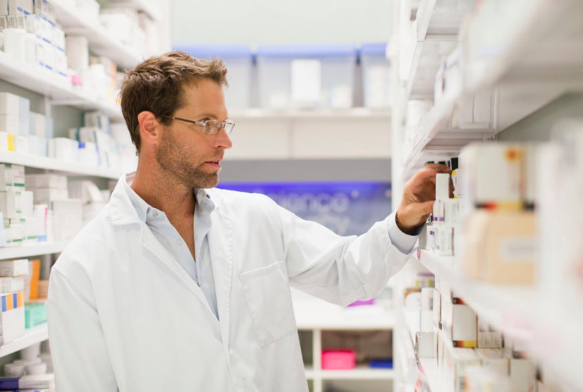 执业药师:未来还能在药店挂证吗?