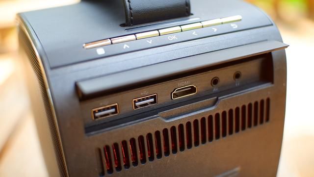 2018世界杯怎么看?当然是用大屏投影酷乐视R