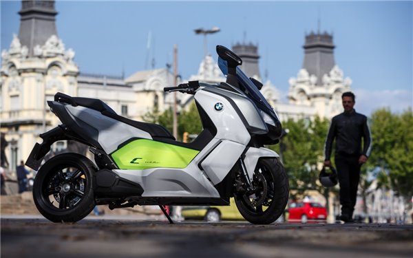 宝马电动摩托车c evolution进军美国:续航159km,售价近9.2万元