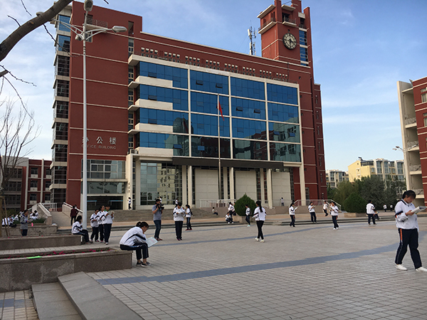 宁夏精准扶贫教育先行:投资3.3亿为山里娃建"城市学校"