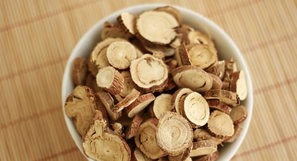 最甜的中药甘草,泡水喝可以解百毒,但是甘草泡