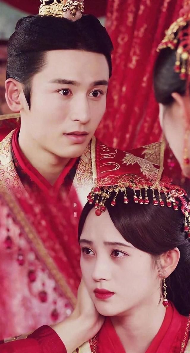 暑假荧幕CP多,阮经天杨幂张哲瀚鞠婧祎任嘉伦