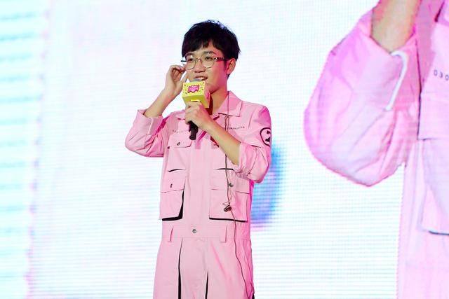 2018特步企鹅跑湘聚甚欢,青春活力弹出趣