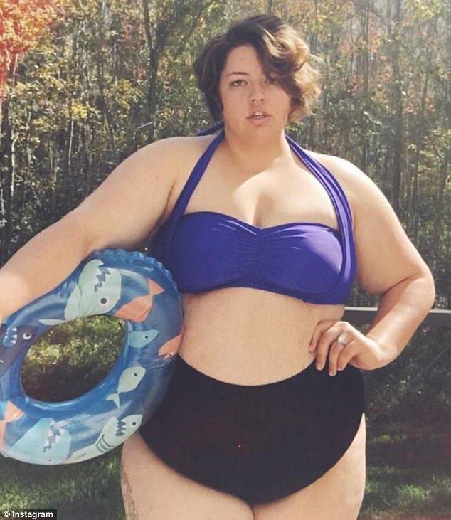 美女子体型巨大遭嘲笑 努力当上救生员