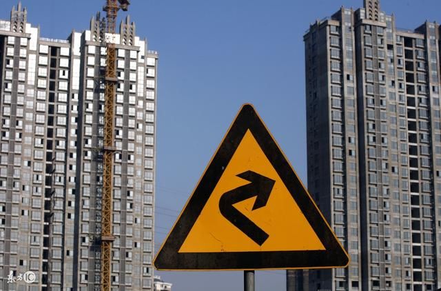 2018年该不该买房子?你的房子会涨价还是贬值