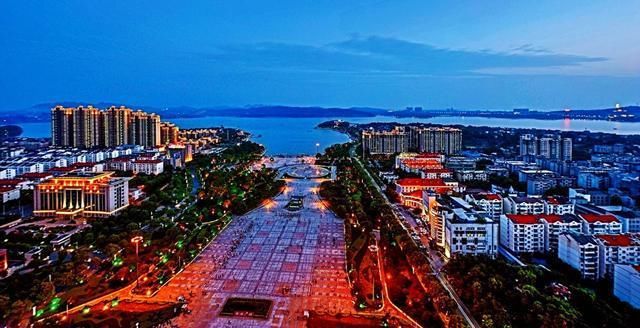 岳阳县人口_岳阳县一中图片