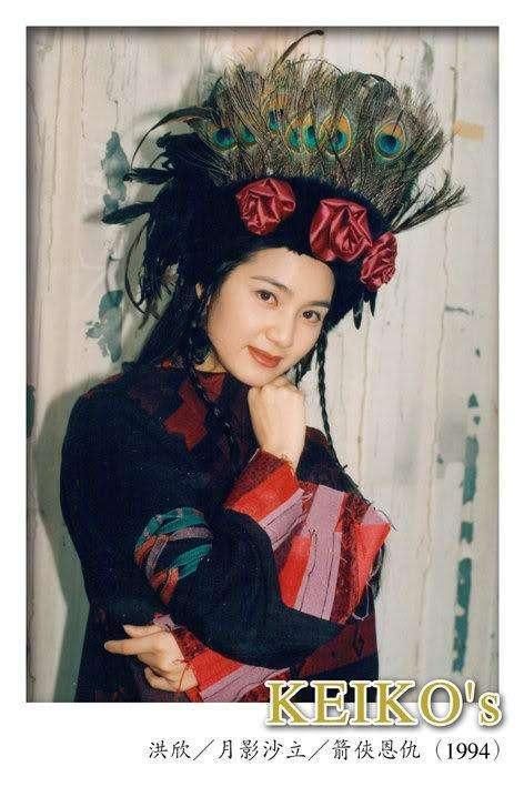 47岁洪欣素颜苍老泪沟深 张丹峰却似鲜肉 扒扒