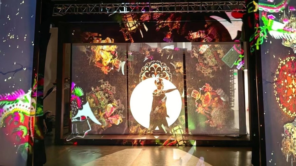 传承非遗文化!皮影戏《影箱奇旅》走进天通苑文化艺术中心 传承非遗文化!皮影戏《影箱奇旅》走进天通苑文化艺术中心