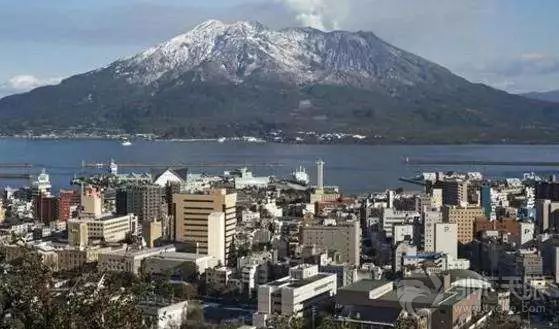 中美在打贸易战,日本在干嘛?