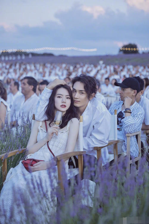 戚薇夫妇好仙气,嫁给韩国人之后真的不一样了