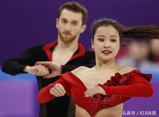 韩国花滑美女比赛时险走光!上衣开裂花容失色