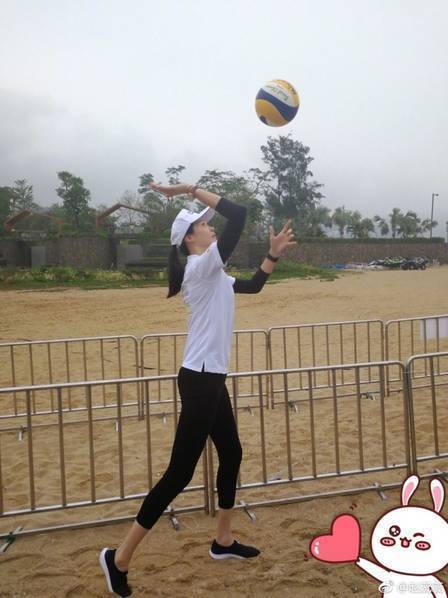 女排奥运冠军遭人排挤 被迫离开部队