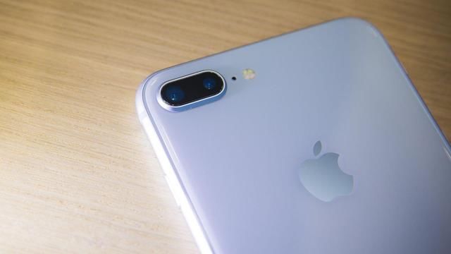 iPhone 8 Plus价格持续走低,比华为P20 Pro更划