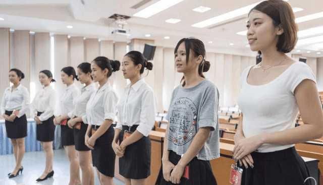 面试官:好朋友微信朋友圈屏蔽你怎么办?女子机