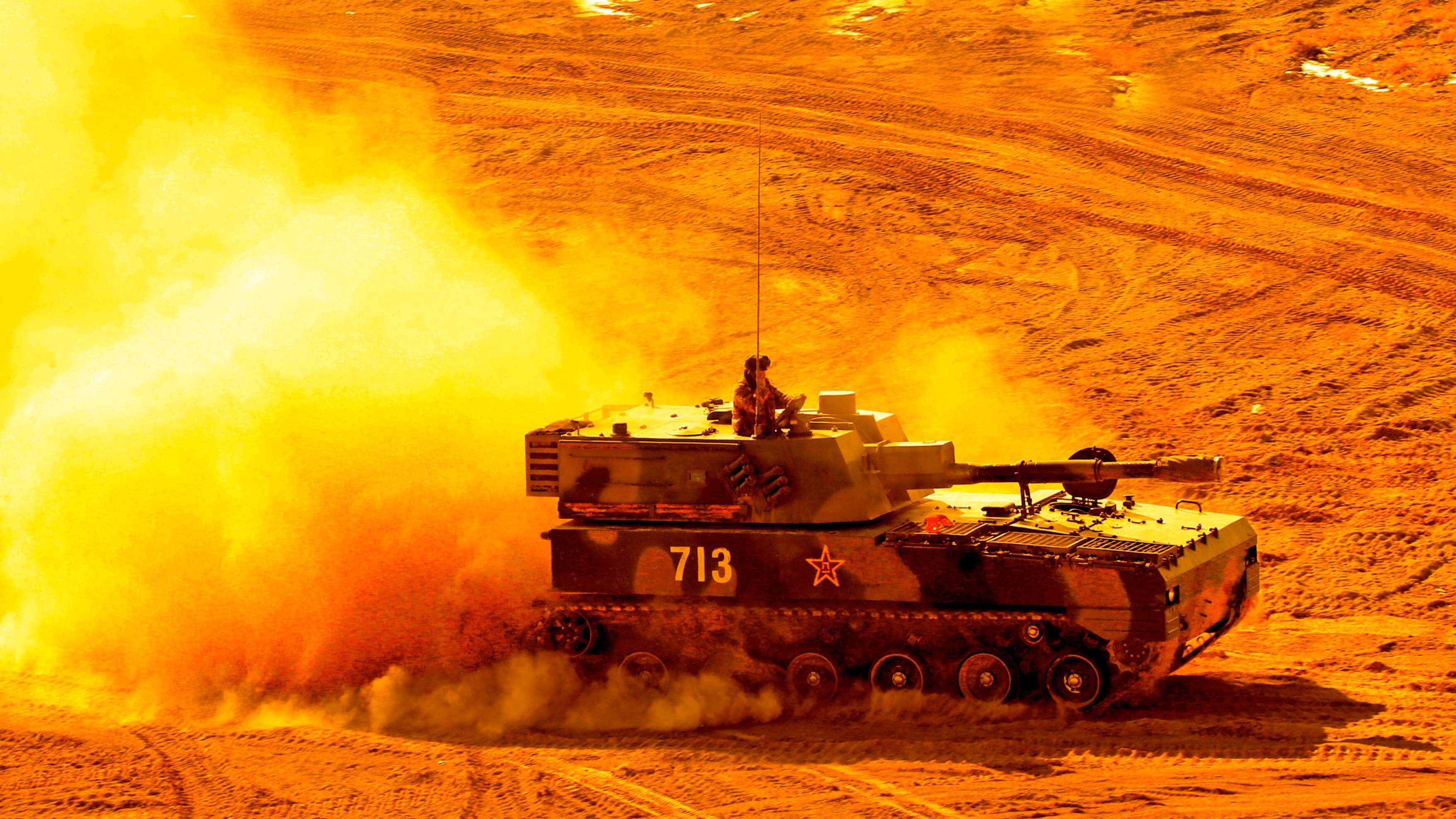 新兵团使用装甲车训练新兵基础能力阵势浩大