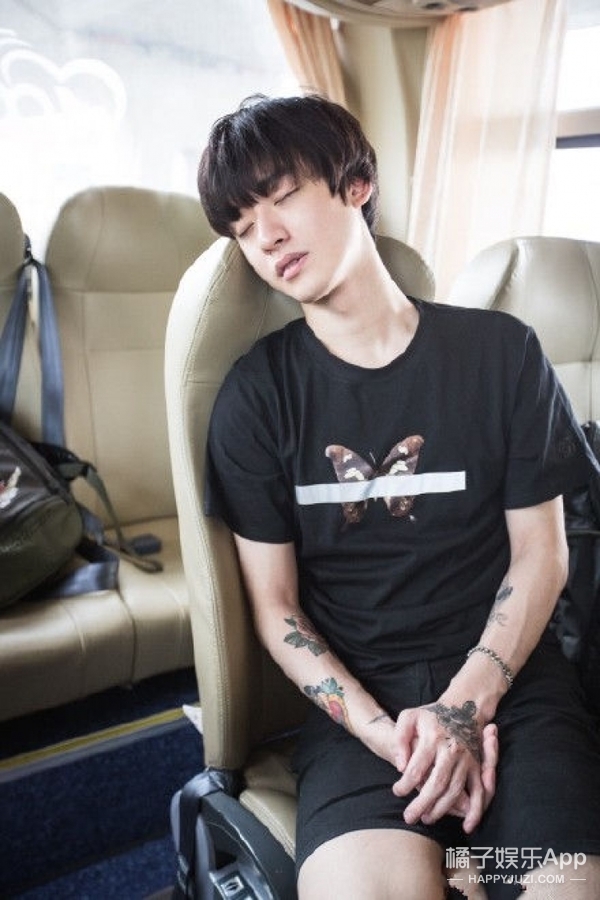 电竞圈的安宰贤,这位游戏小哥的颜值完全能出道了!