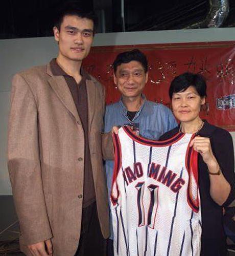 体育球星退役就变胖!姚明仅一年就胖200斤 体育球星退役就变胖!姚明仅一年就胖200斤