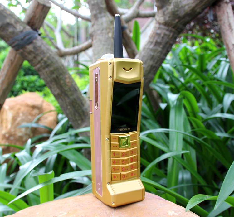 大屏手机不好用?新式迷你卡片机上线,随便一