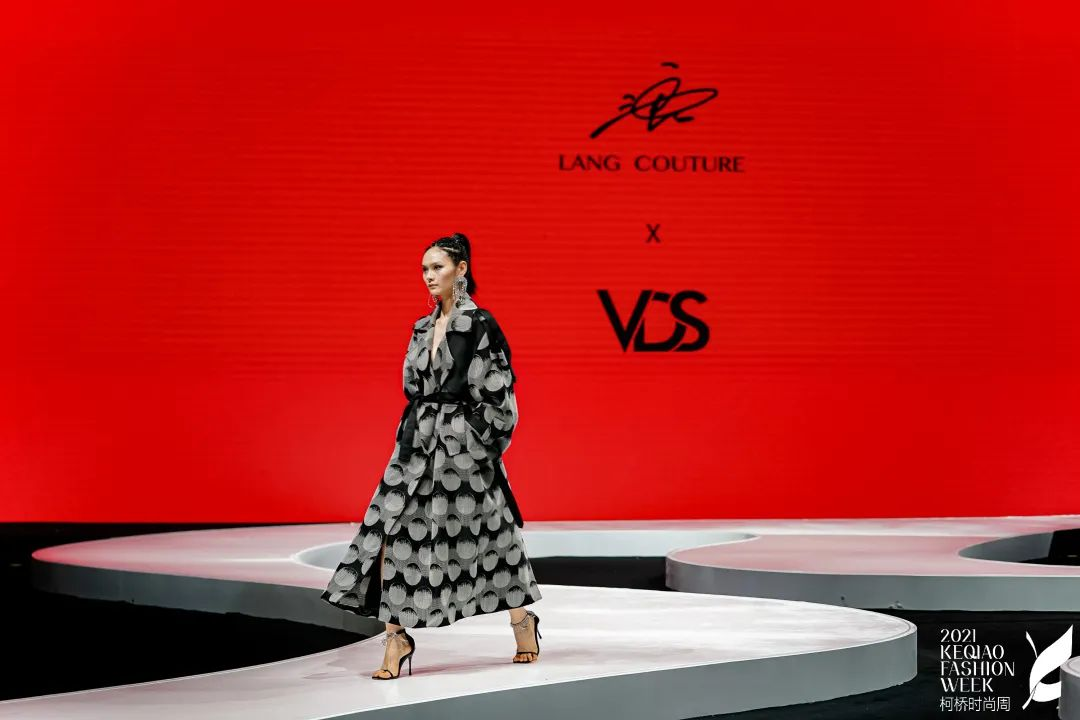 2021ھŽʱܡROCK YOU¾ҡ VDS&LANG COUTURE 2021AWԲĻ