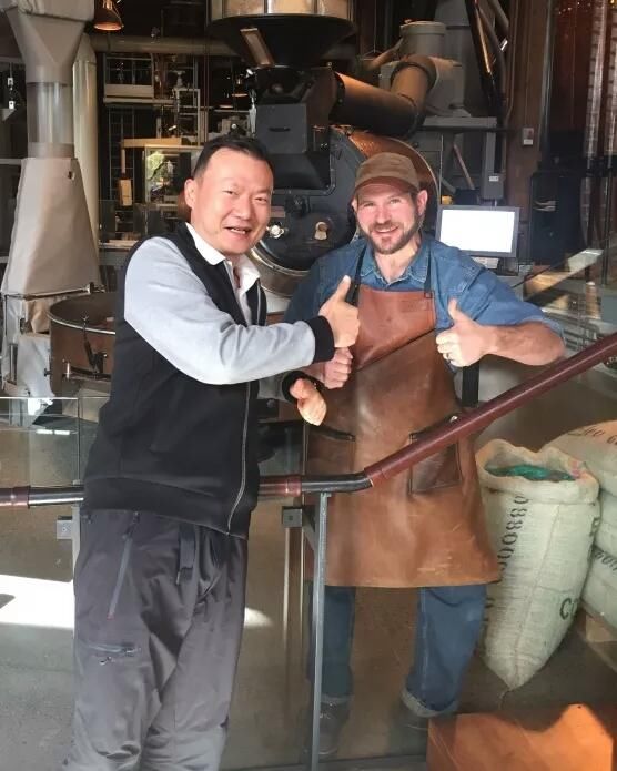 50万年薪挖不走星巴克的一个店长,为什么?