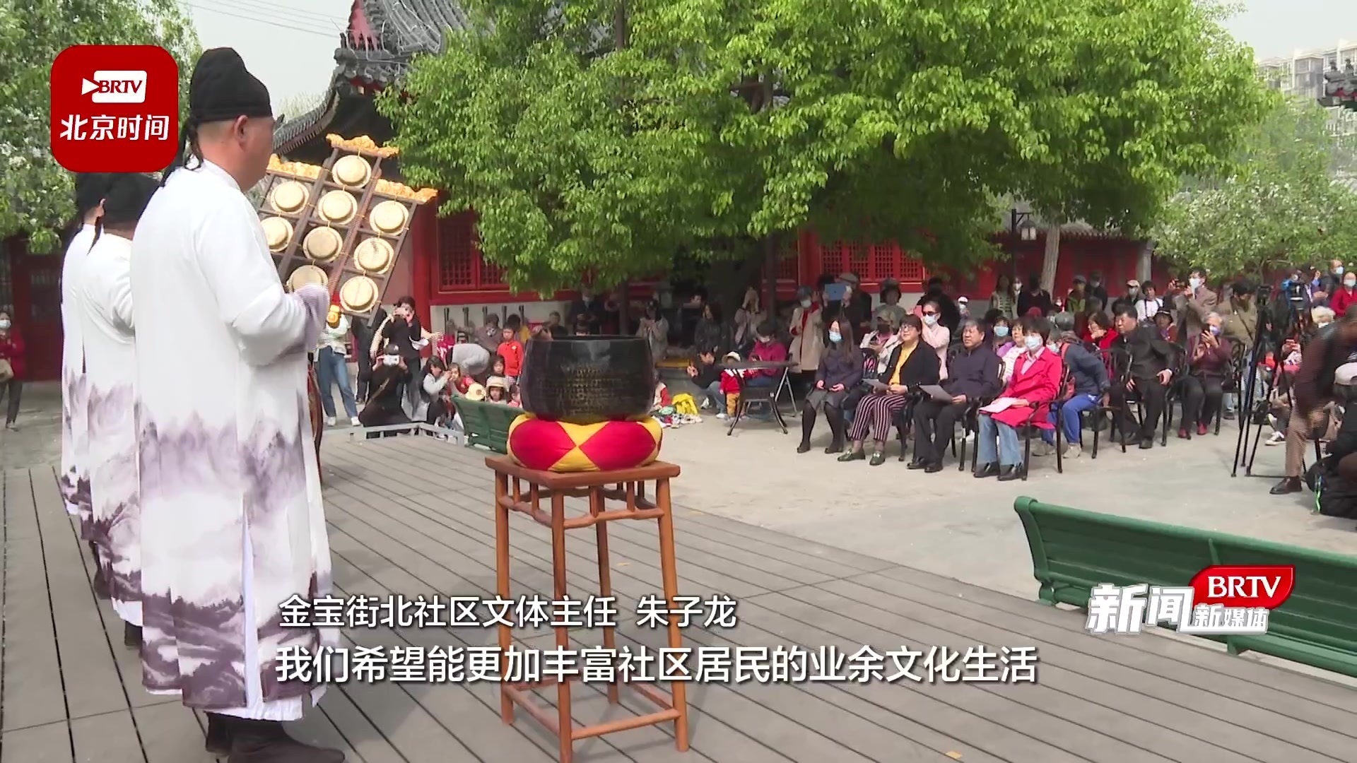 在古刹里参加诗会，是一种什么体验？