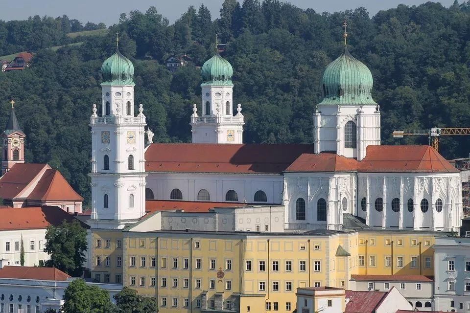 张雪峰:什么是好大学?985\/211院校是你通往成