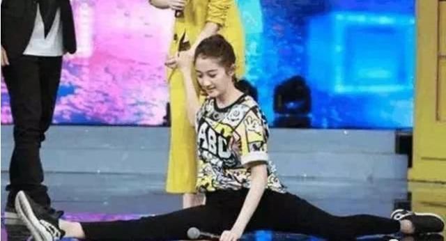 一字马厉害的明星?蒋欣优雅沈梦辰老司机,最服