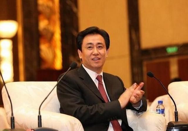 许家印突然超越马云马化腾坐上首富,创业背后