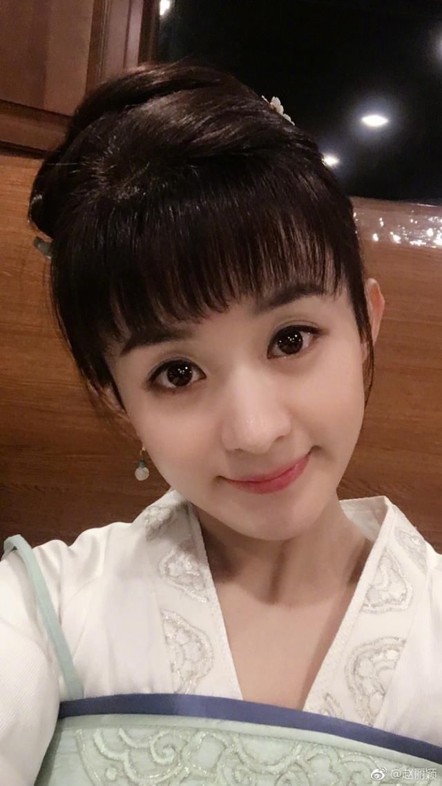 《知否》最新剧照,蓝色戏服的赵丽颖很美,网友