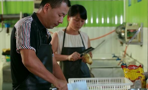 “共筑中国梦”作品展播《英雄王锋》