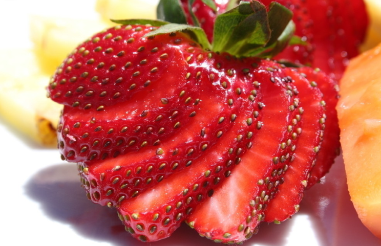 嘴巴周围长痘痘怎么办?关于嘴巴周围长痘痘和