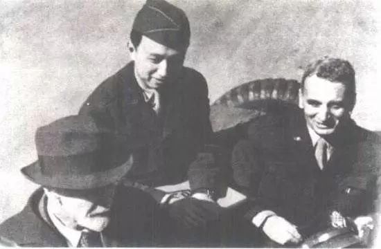 钱学森和冯卡门1945年的秘密中国行