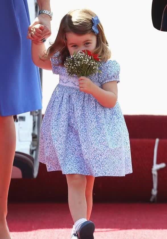 凯特王妃马上生3胎,威廉夫妇一边工作一边养4个娃,也会闹笑话