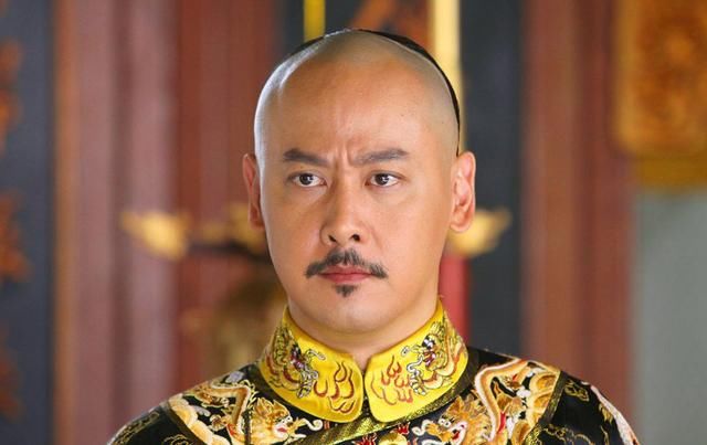 乾隆在位60多年,生前做了一件缺德的事,百年后