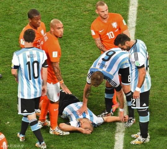 重温2014世界杯经典之阿根廷点球4比2荷兰:梅
