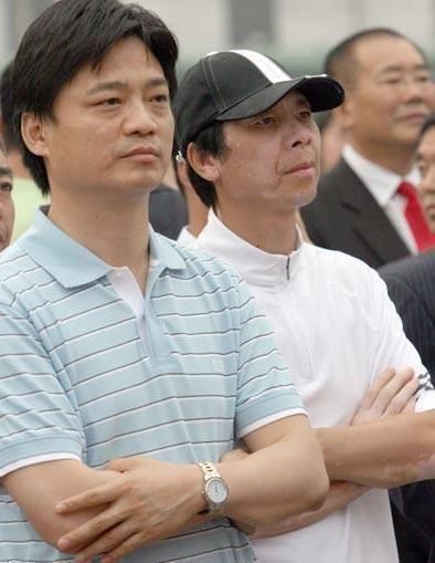 崔永元回应冯小刚十问:我回你十耳光,网友笑翻