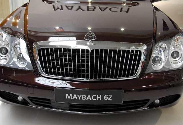 为什么迈巴赫不用原来的M车标而用奔驰车标?