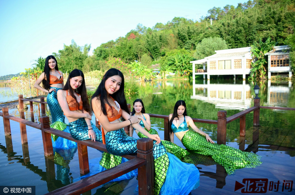 近日，河源市委、市政府在万绿湖和万绿谷举办以“保护水环境，推动绿色产业发展”为主题的首届绿水节，当地政府将通过举办绿水节来打响河源的青山绿水生态品牌，同时将亮出河源丰富的水资源，带动河源的水旅游产业与绿色产业的发展。