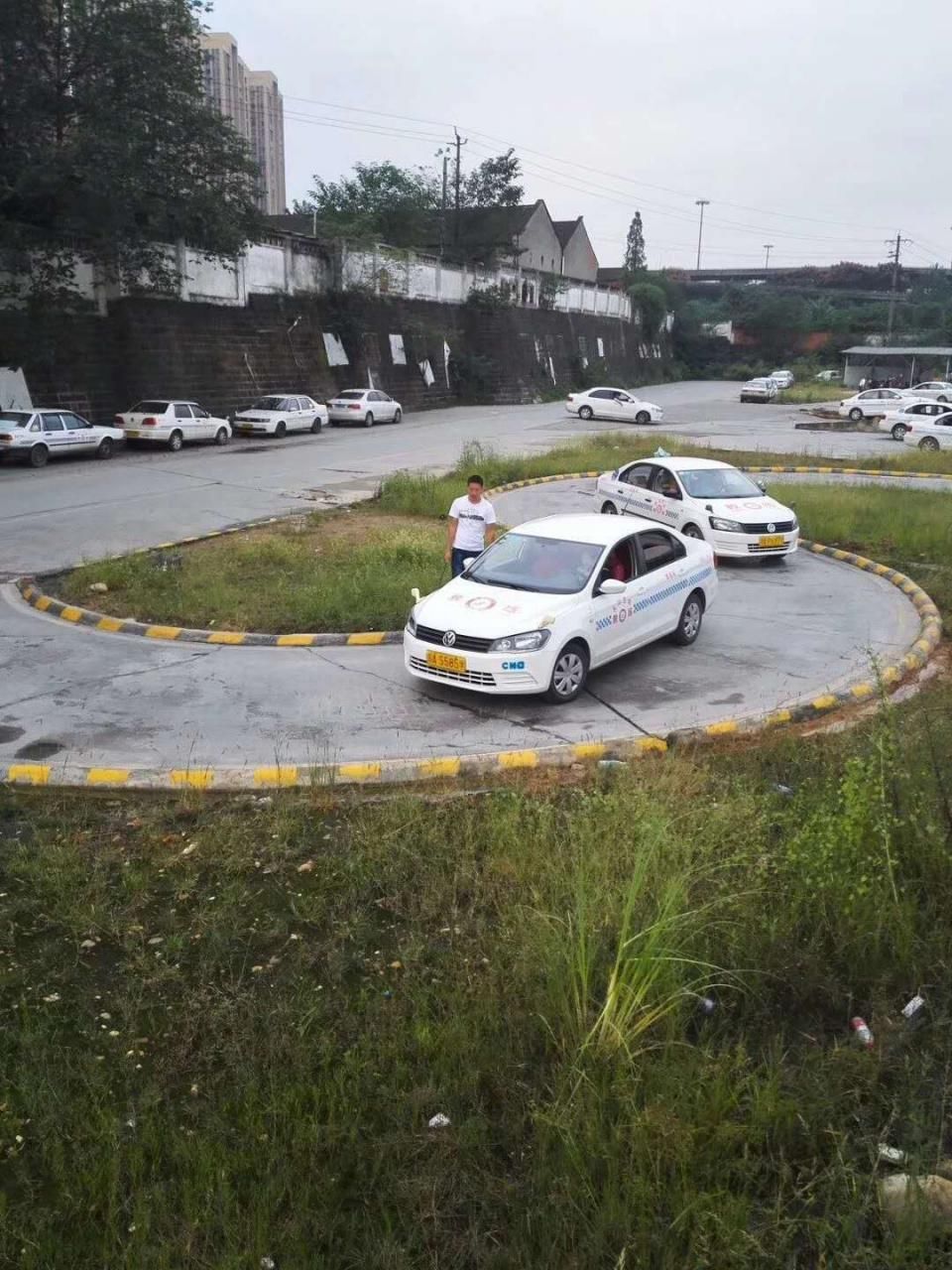 成都考驾照,C1好还是C2好