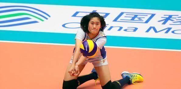 郎平又一惊喜!天津女排再冒出一奇才,天赋不输