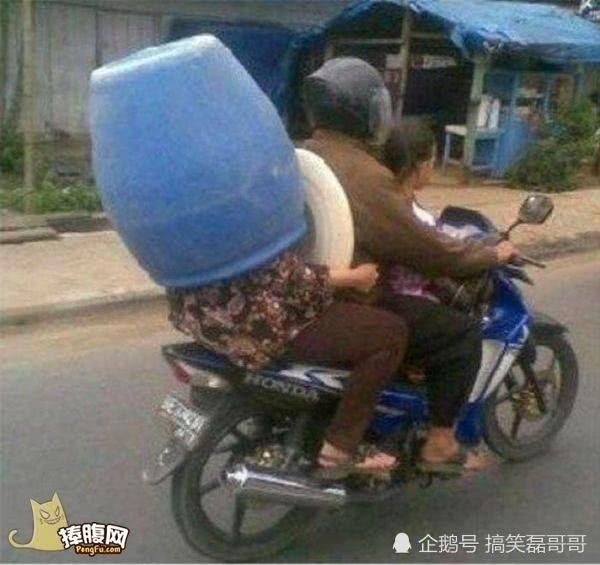 开心一笑:怎么用一句话概括新闻联播的主要内