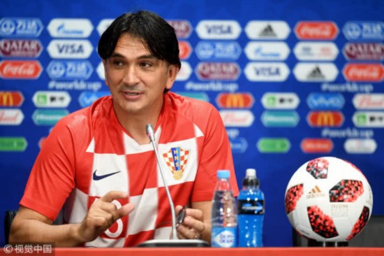 菜鸡教练打进世界杯决赛?这个男人只用9场比