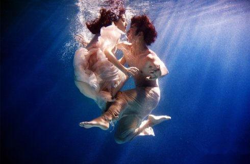 电影《苹果》中是否假戏真做,听听当事人范冰