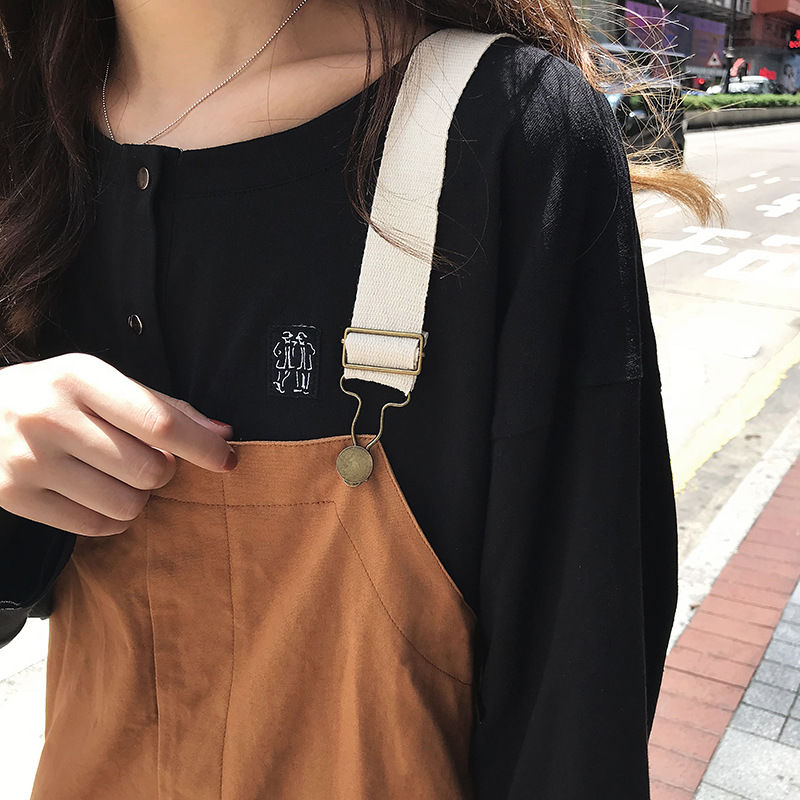 40岁左右的女人不要穿太老气,跟这些潮女学,文